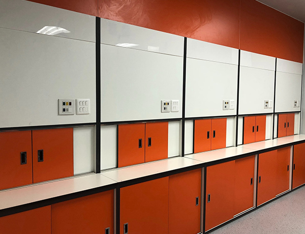 Kabinet Laminate Padat