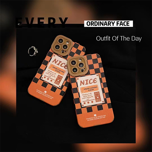 Sarung Telefon Corak Label